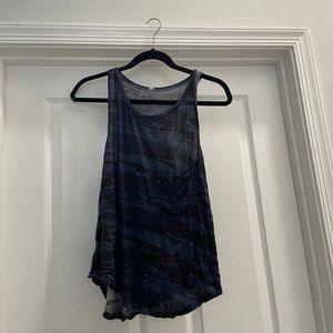 LOVE CHARM Women's Tank Top Medium